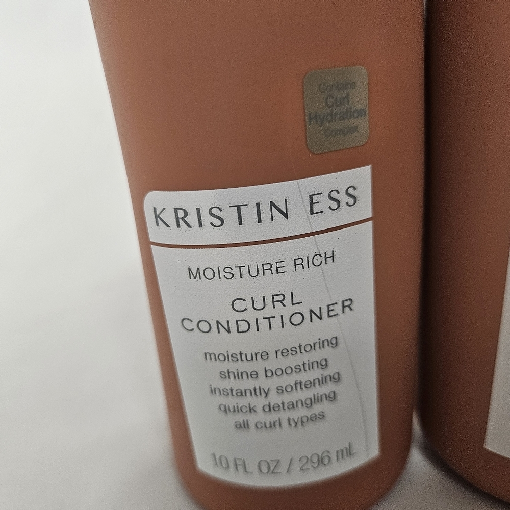 Kristin Ess Moisture Rich Curl Shampoo and Conditioner Set - Picture 3 of 3